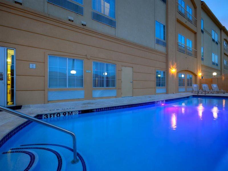 La Quinta By Wyndham Houston New Caney Exterior foto